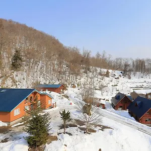 https://toya-takarada-onsen-lodge.hokkaidohotelsjapan.com